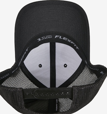 Flexfit Cap in Black