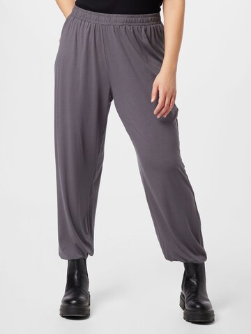 Only Play Curvy Workout Pants 'MIKI' in Grey: front
