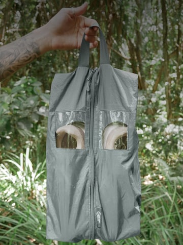 TRAVEL DUDE - Bolsa de viaje 'Schuhtaschen Set 2 Teilig aus recycelten Plastikflaschen, Schuhbeutel Organizer' en plata