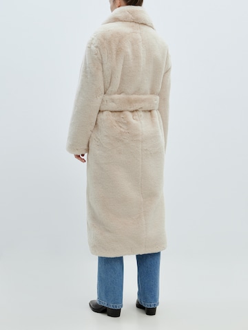 Manteau d’hiver 'Adela' EDITED en beige