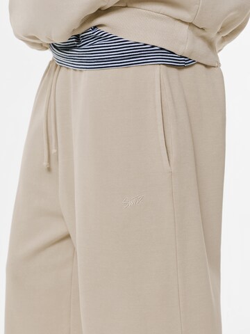 Pull&Bear Wide leg Pants in Beige