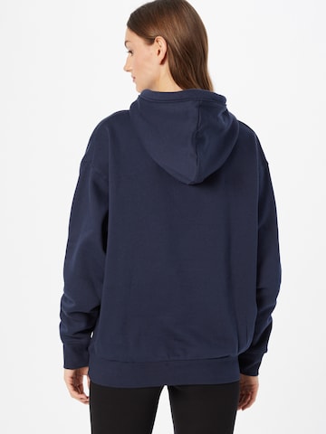 WEEKDAY Sweatshirt 'Alisa' in Blau