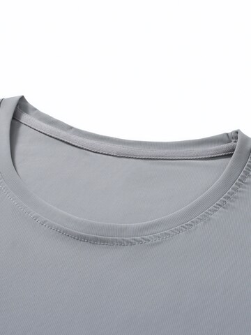 YOUTHUP Performance Shirt 'Hautluft' in Grey