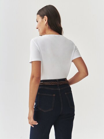 T-shirt 'MIKAJA' TATUUM en blanc