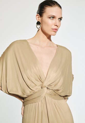Lola Casademunt Maxikleid in Beige