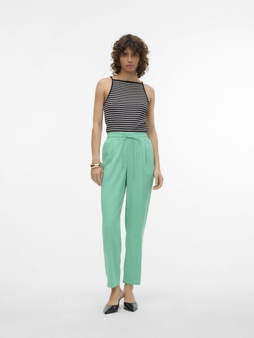 Loosefit Pantaloni 'JESMILO' di VERO MODA in verde