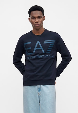 EA7 Emporio Armani Sweatshirt i blå: framsida