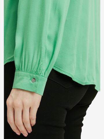 Betty Barclay Blouse in Green