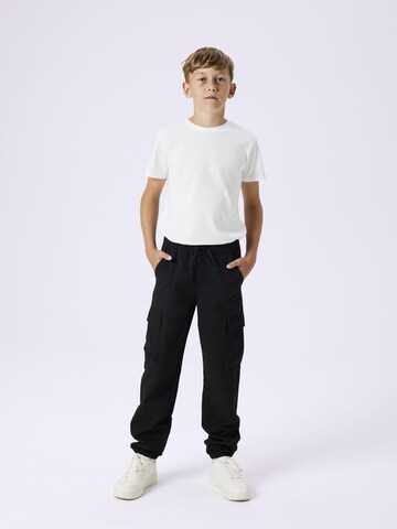 TWO SOON Regular Trousers in Black