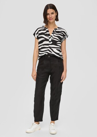 s.Oliver Tapered Cargobroek in Zwart
