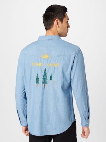LEVI'S ® - Ajuste regular Camisa 'Relaxed Fit Western' en azul