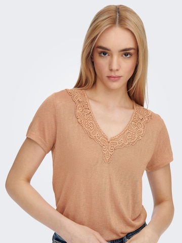 ONLY - Camiseta 'Nicki' en marrón