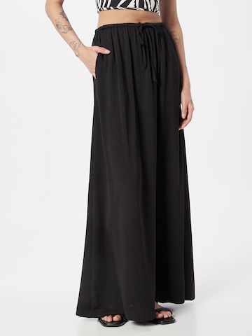 Aware Skirt 'FABIANA' in Black: front