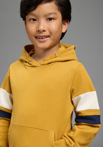 SCOUT Sweatshirt in Gelb