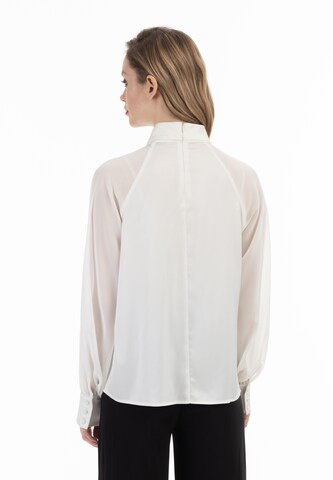 faina Bluse in Weiß