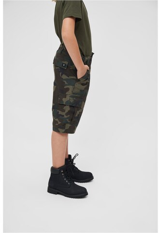 Brandit Loose fit Trousers in Green