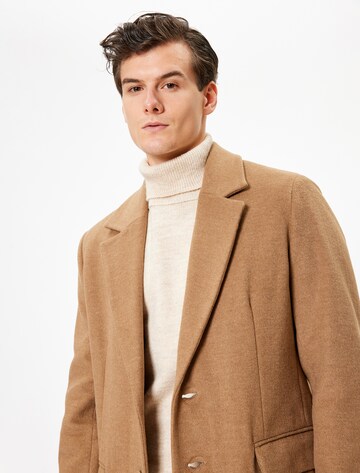 Koton Tussenjas in Beige