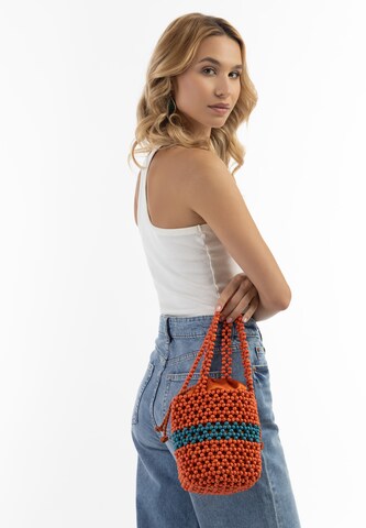 IZIA Pouch in Orange