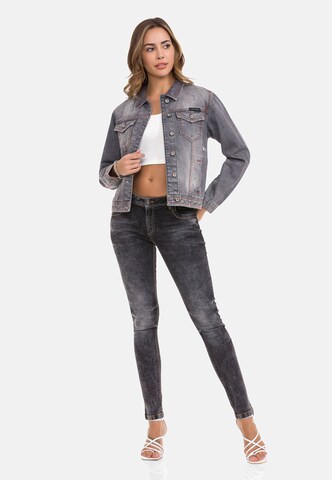 Coupe slim Jean CIPO & BAXX en gris