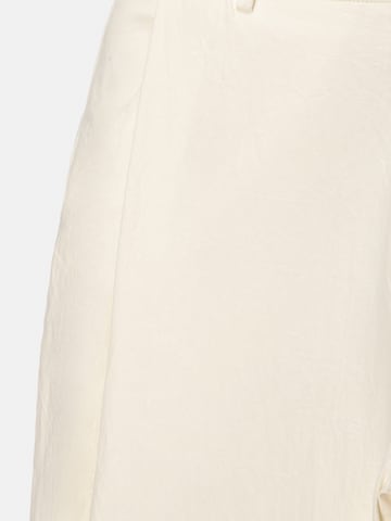 Pull&Bear Baggy Pleat-front trousers in White