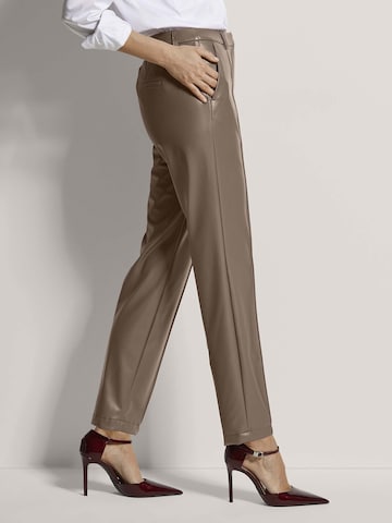 MADELEINE Tapered Broek in Grijs