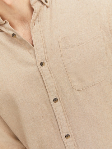 Coupe slim Chemise 'JJEClassic' JACK & JONES en beige