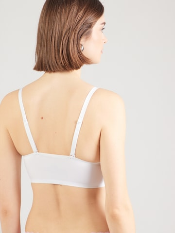 Skiny Kolmnurk Rinnahoidja, värv valge