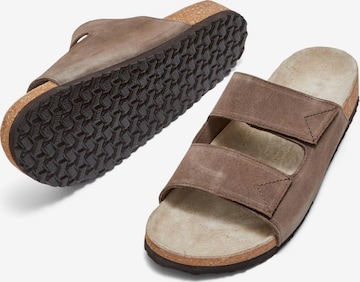 SELECTED HOMME - Zapatos abiertos 'Bastian' en marrón