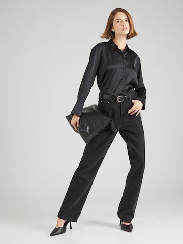Abercrombie & Fitch - Blusa en negro