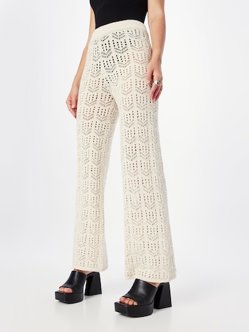 Gina Tricot - Pierna ancha Pantalón en beige: frente