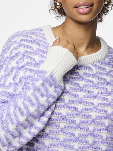 Pull-over 'PCDiana' PIECES en blanc