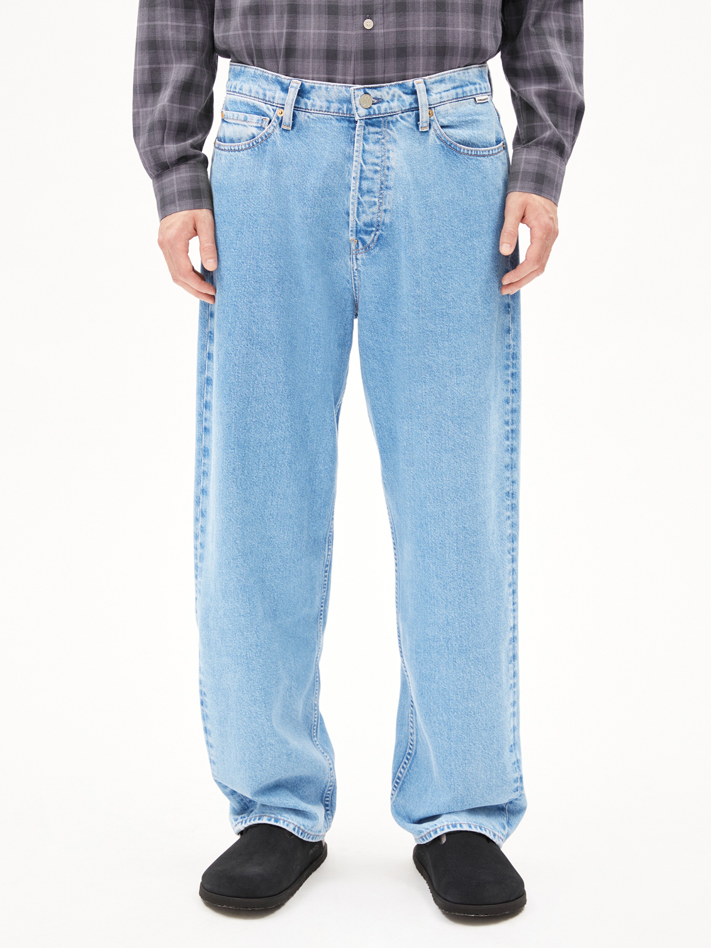 ARMEDANGELS Loosefit Jeans in Blauw: voorkant
