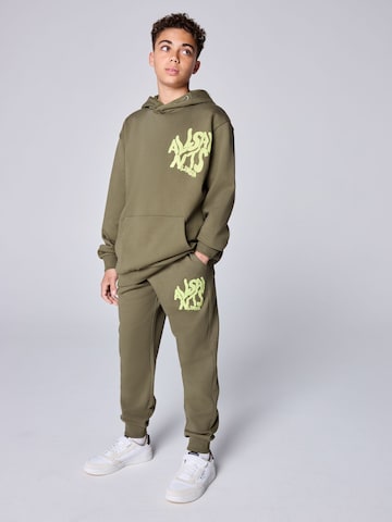 smALLSAINTS Дънки Tapered Leg Панталон 'Orlando' в зелено