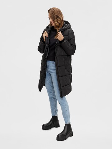 PIECES - Abrigo de invierno 'PCBee' en negro