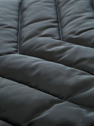TOM TAILOR Winter coat in Green
