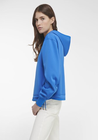 MARGITTES Sweatshirt in Blau