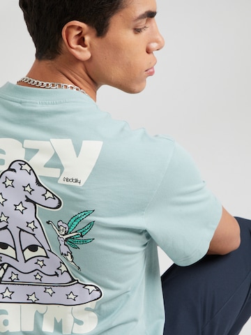 Iriedaily T-Shirt 'Hazy Charms' in Blau