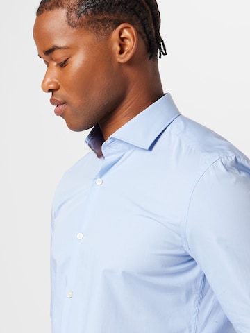 Slim fit Camicia 'Kason' di HUGO Red in blu