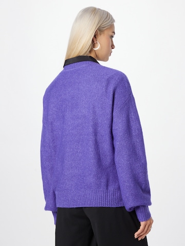 GAP Sweater in Purple