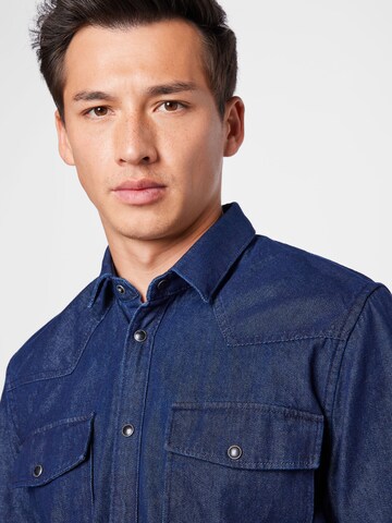 Coupe regular Chemise TOM TAILOR en bleu