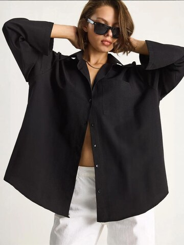 Camicia da donna di Bianco Lucci in nero