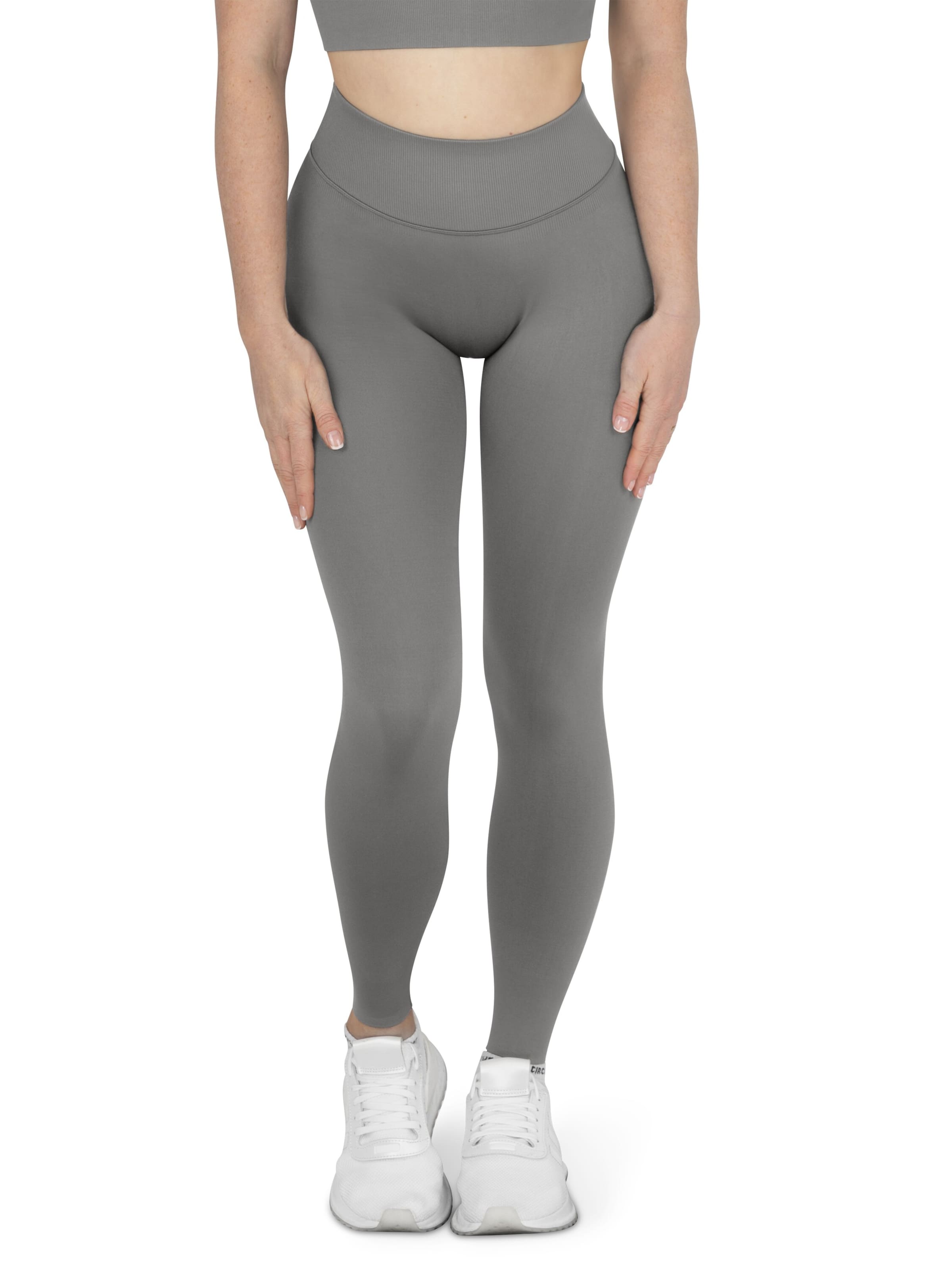 normani Skinny Sports trousers in Grey