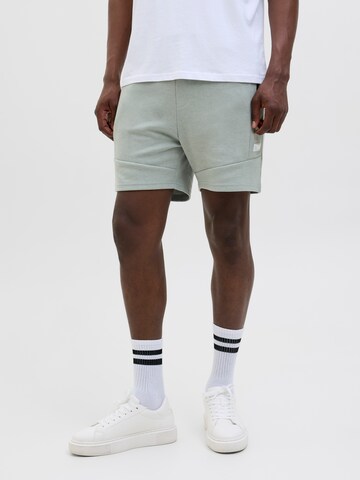 JACK & JONES Regular Trousers 'JJIAIR' in Green: front