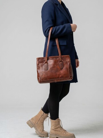 bupell Shoulder Bag 'Vittoria' in Brown