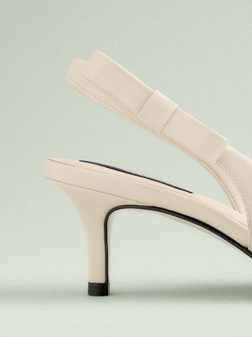 Next - Zapatos destalonado 'Dela' en beige
