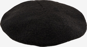 PIECES Hat in Black: front