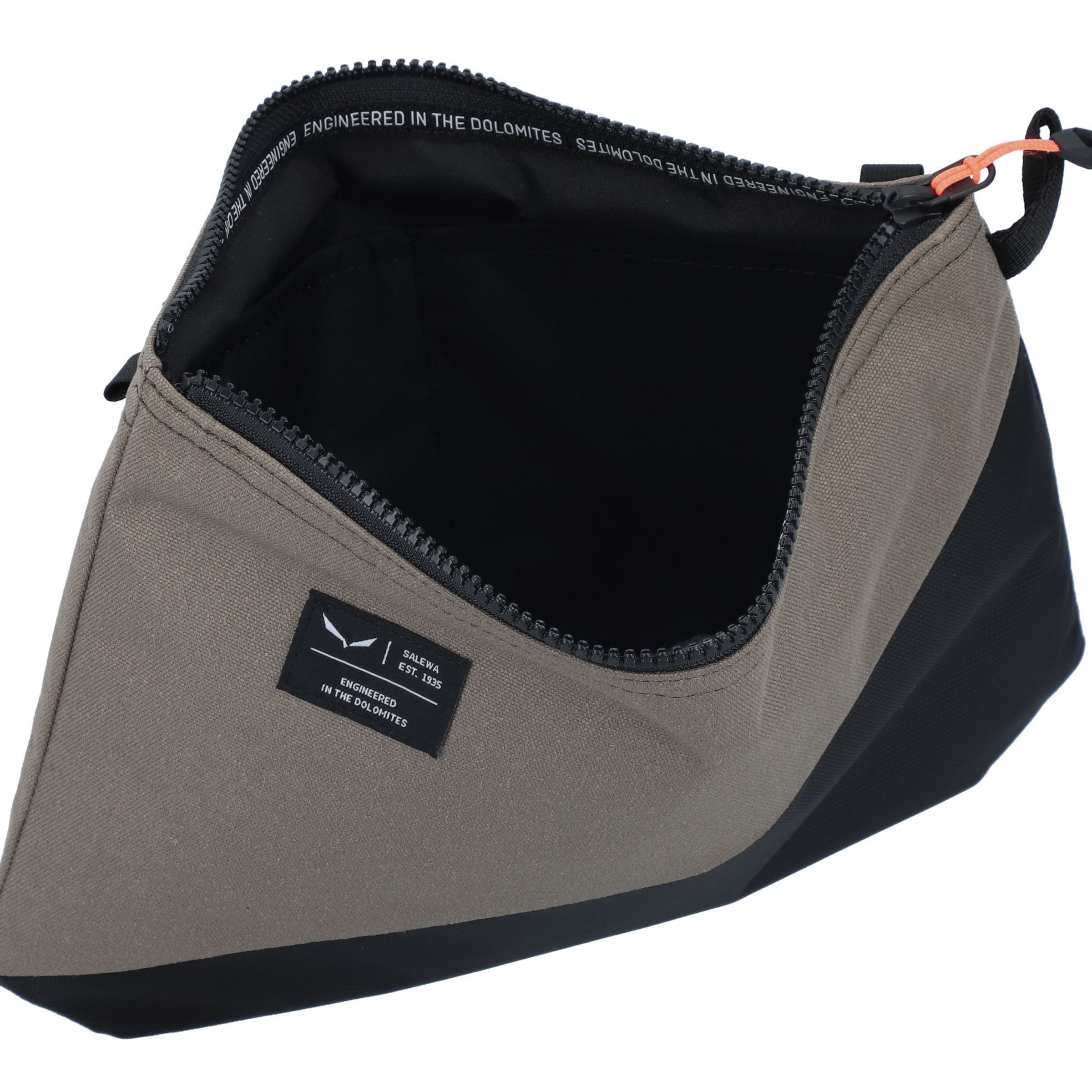 Trousse de maquillage 'Fanes' SALEWA en gris