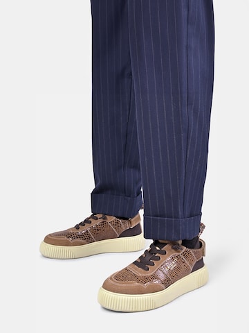 Crickit Sneaker ' PARIA ' in Braun: Vorderseite