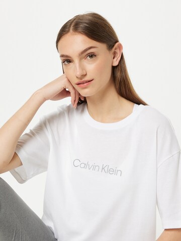 Calvin Klein Sport قميص بلون أبيض