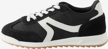 Next Tennarit värissä musta: etupuoli